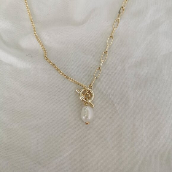 Kendra Scott Leighton Convertible White Pearl Gold Chain Necklace - Picture 2 of 4